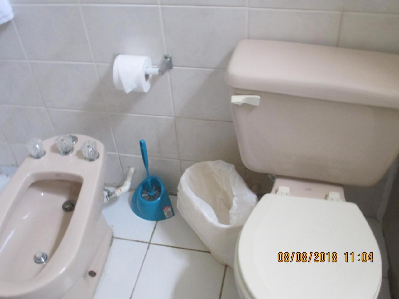 Tropical Breeze Vacation Home And Apartments Gros Islet Bagian luar foto