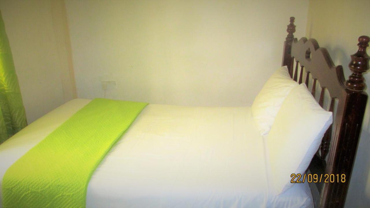 Tropical Breeze Vacation Home And Apartments Gros Islet Bagian luar foto