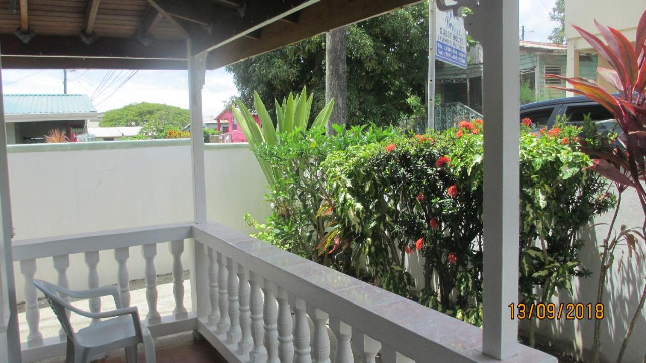 Tropical Breeze Vacation Home And Apartments Gros Islet Bagian luar foto