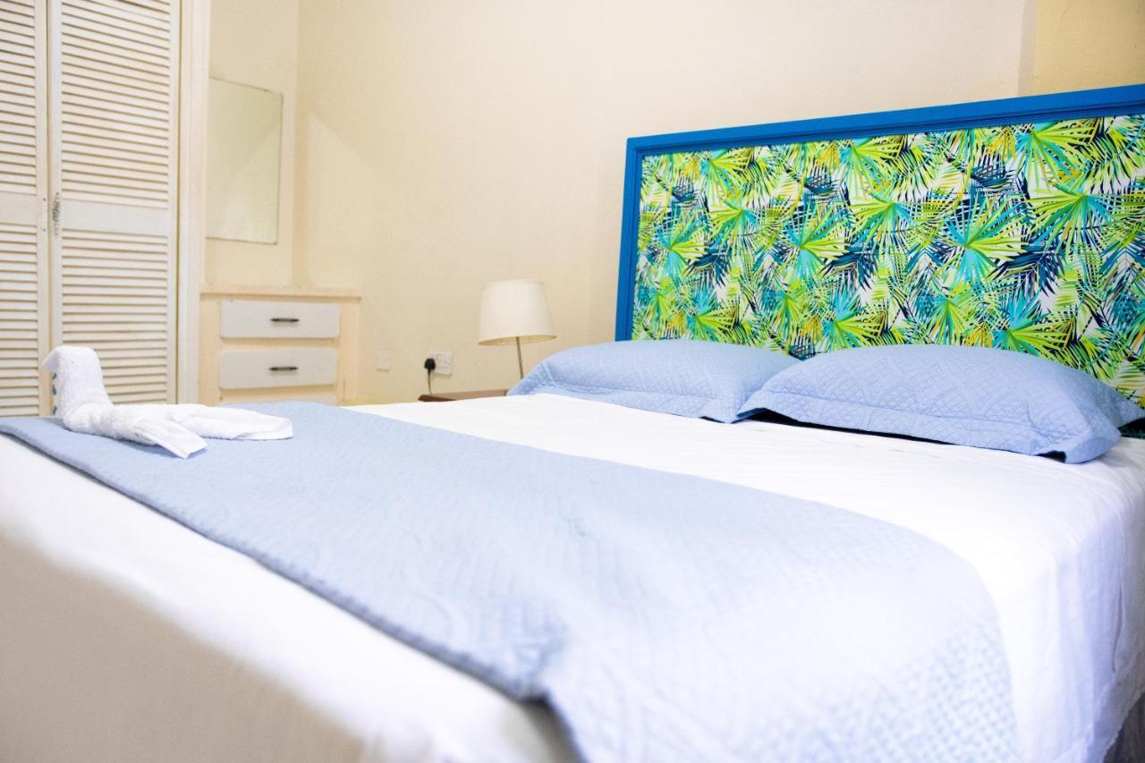 Tropical Breeze Vacation Home And Apartments Gros Islet Bagian luar foto