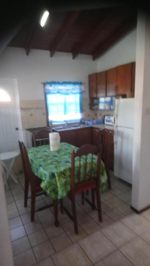 Tropical Breeze Vacation Home And Apartments Gros Islet Bagian luar foto