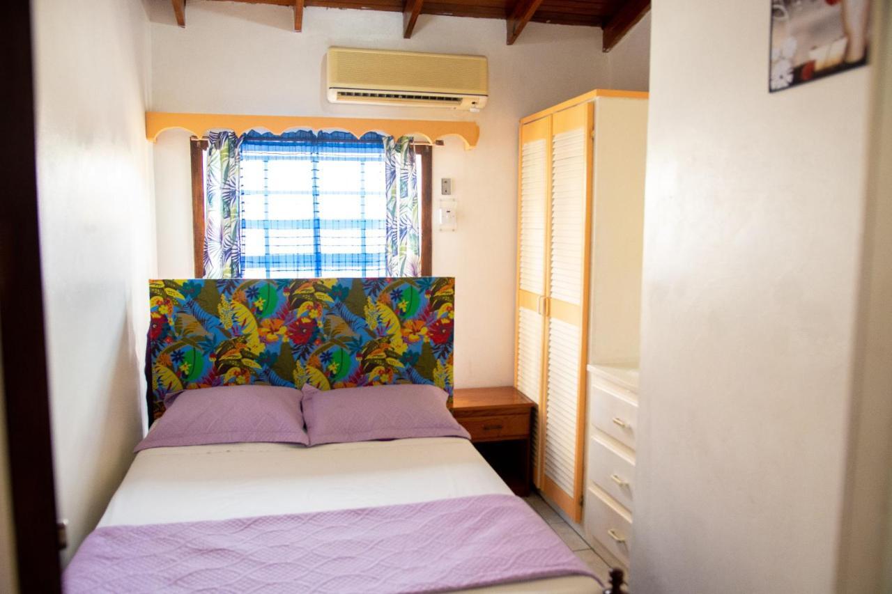 Tropical Breeze Vacation Home And Apartments Gros Islet Bagian luar foto