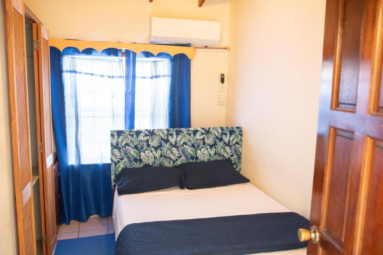 Tropical Breeze Vacation Home And Apartments Gros Islet Bagian luar foto